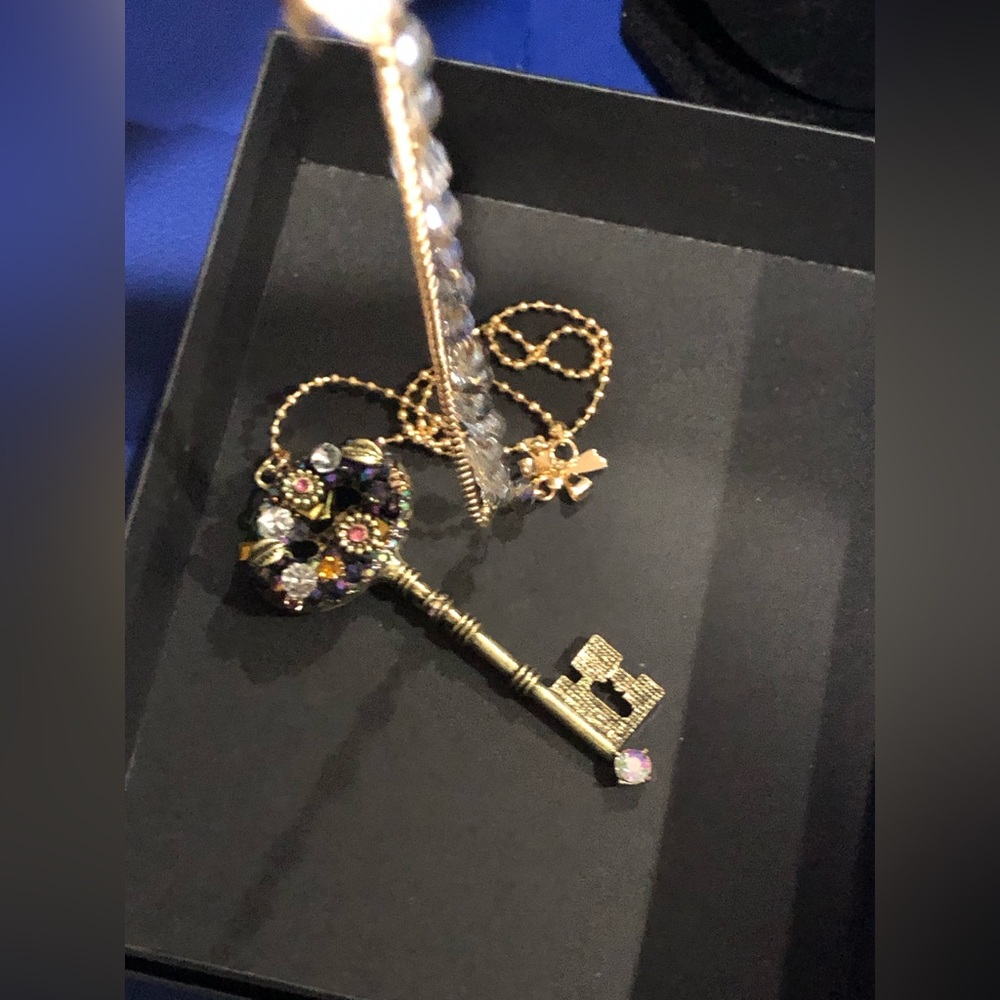 Betsey Johnson‎ Woven Cluster Key Long Pendant Necklace, 31'' new - Picture 10 of 13